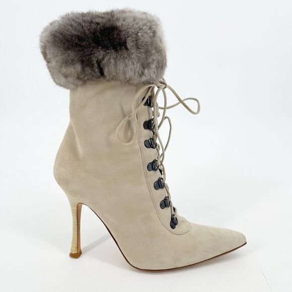 Manolo Blahnik Beige Suede Rabbit Fur Trim Lace Up Pointed Toe Bootie IT 37 - Picture 3 of 16